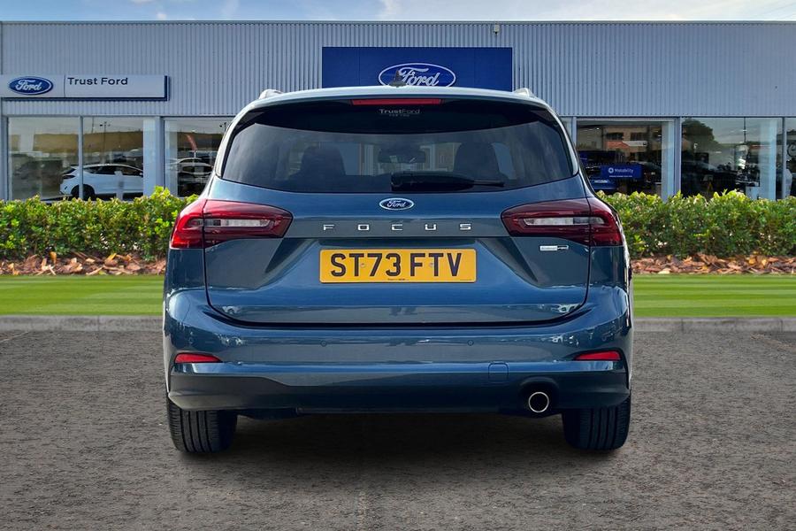 Ford FOCUS Photo autoimg-e3e5ec537d25f35a337c1c59e4922ad53510bb32.jpg