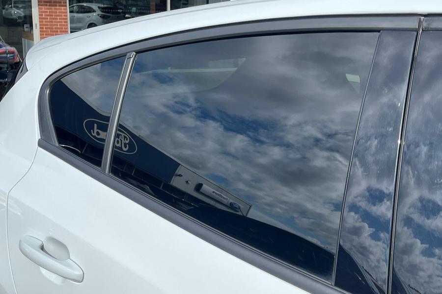Ford Focus Photo autoimg-e3e944f5c2032f70b55b6a2d6f56faa386b68cc6.jpg