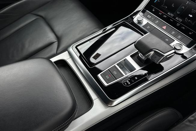 AUDI Q7 Photo 36