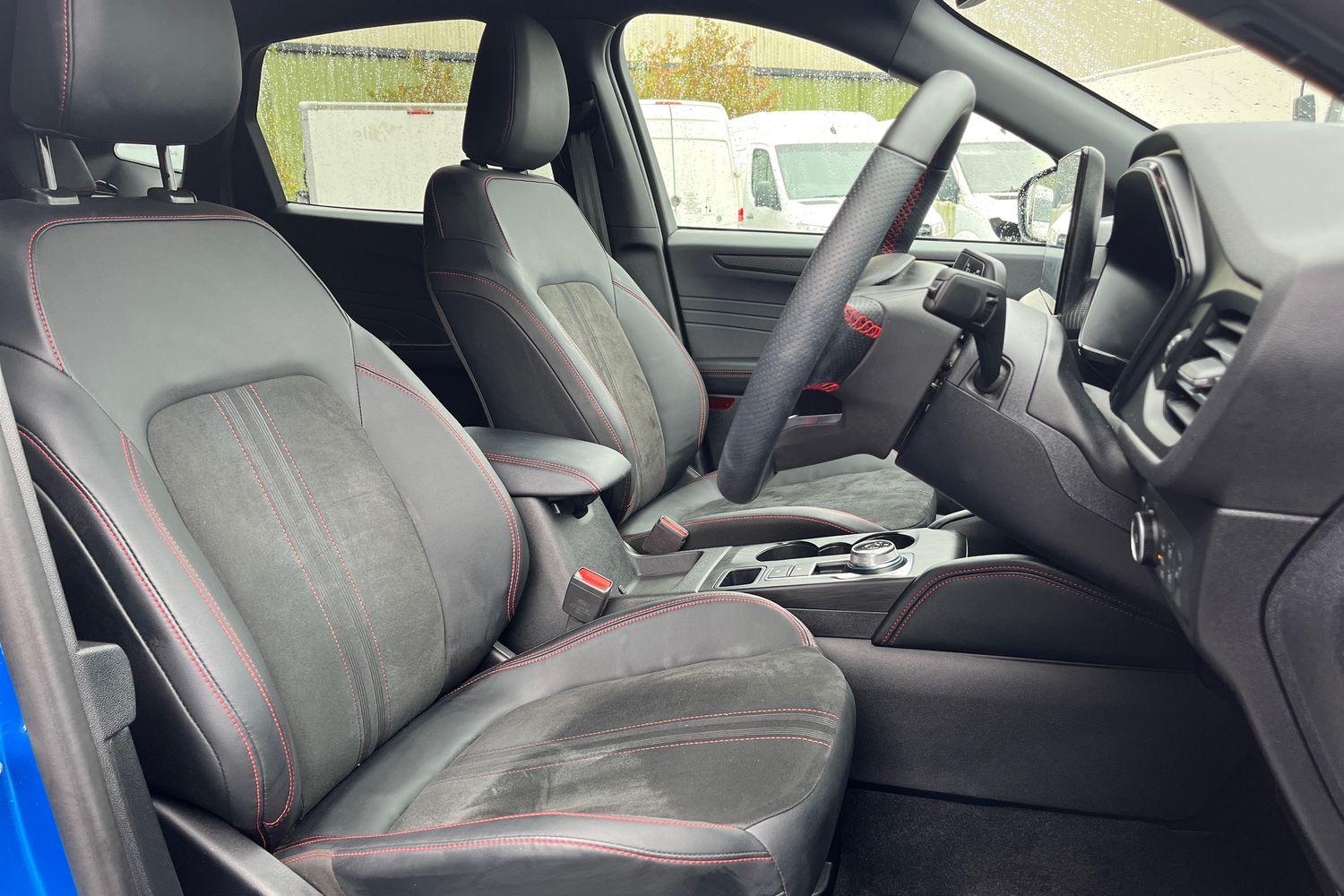 Ford KUGA Photo 16