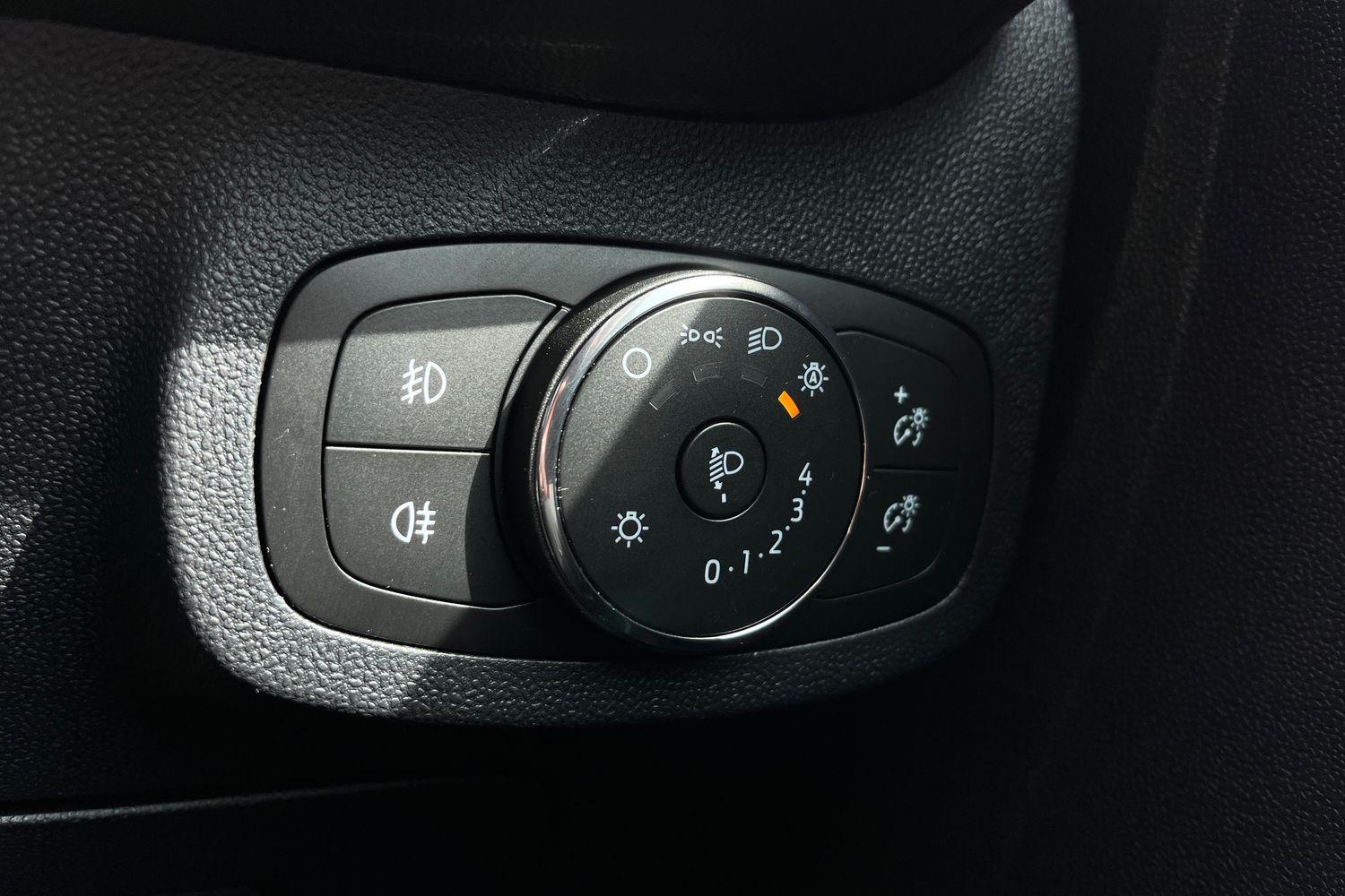 Ford Fiesta Photo 36