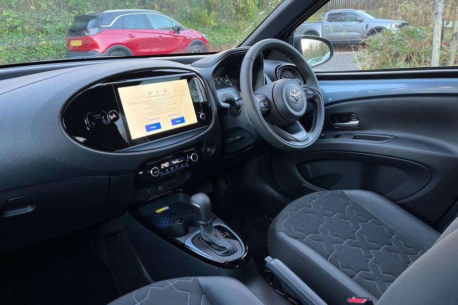 Used Toyota Aygo X 18