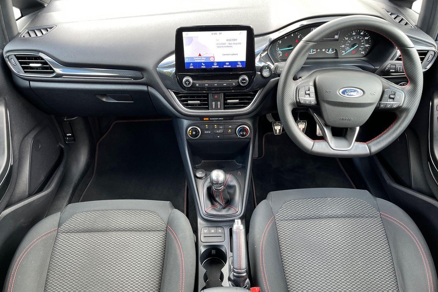 Ford FIESTA Photo 9