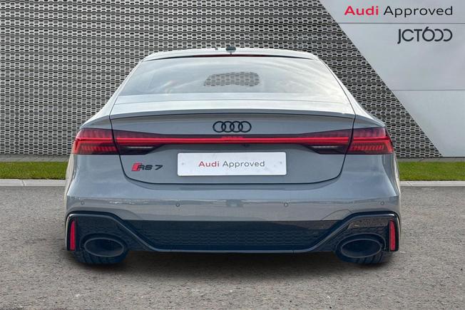 Audi RS7 Photo 7