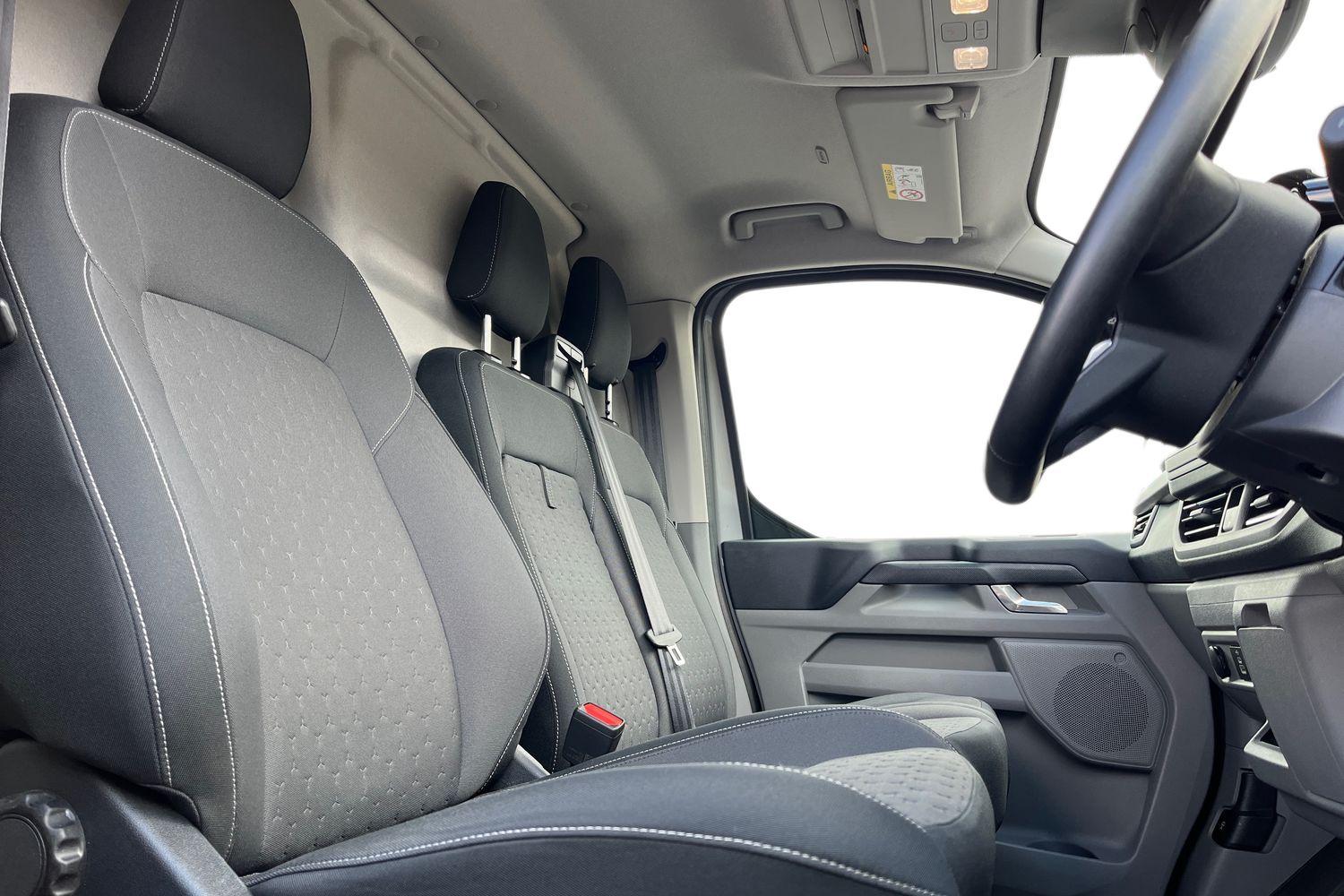 Ford E-TRANSIT CUSTOM Photo 10
