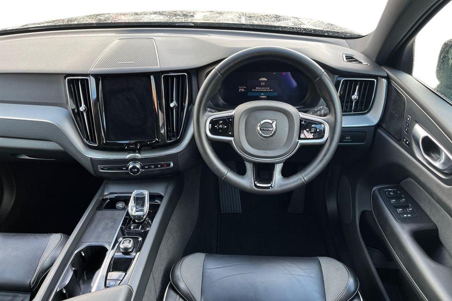 Volvo XC60 Photo autoimg-e403d2e4d1840327ed7531a691a23880c8a382de.jpg