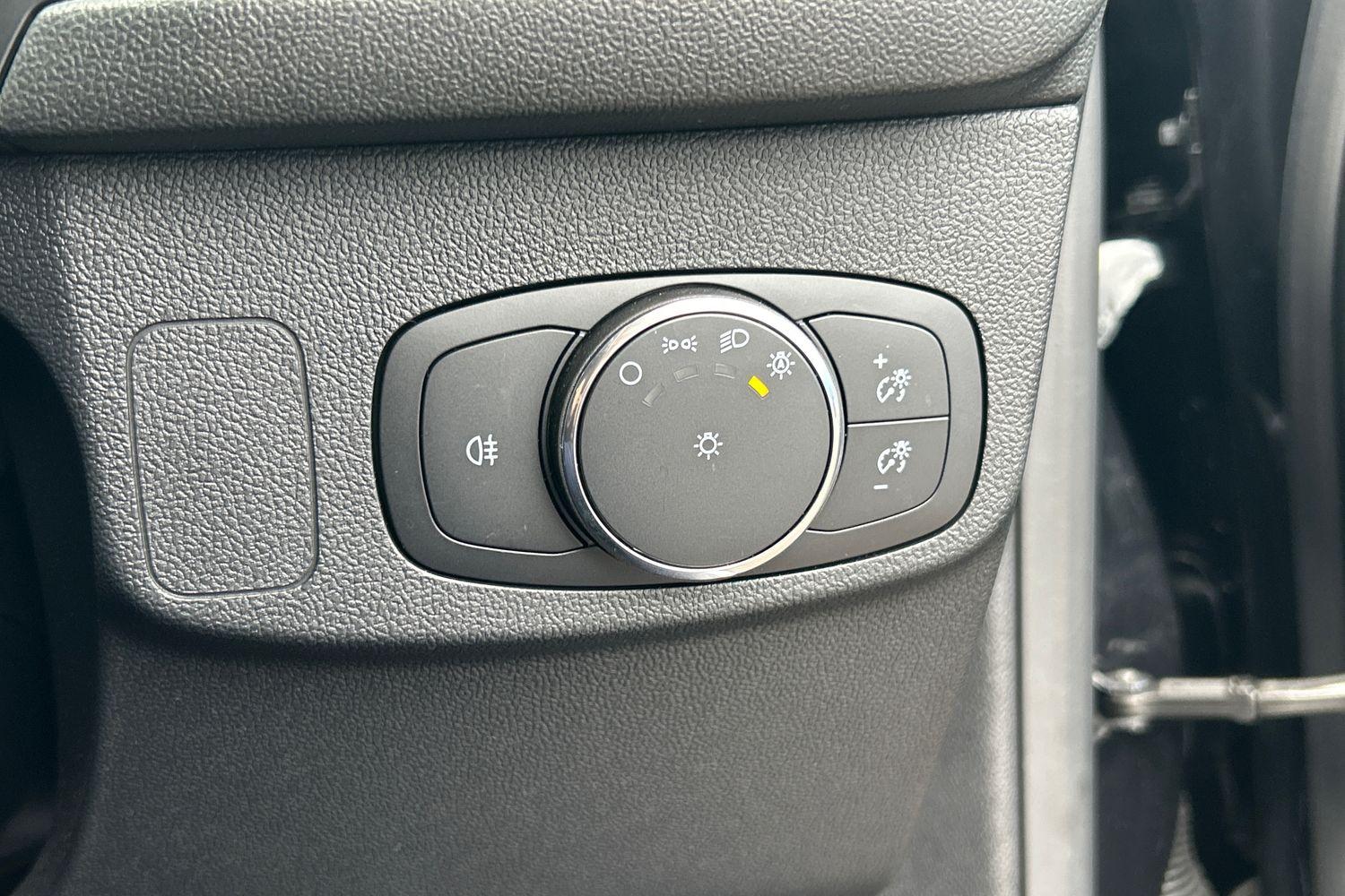 Ford Focus Photo 38