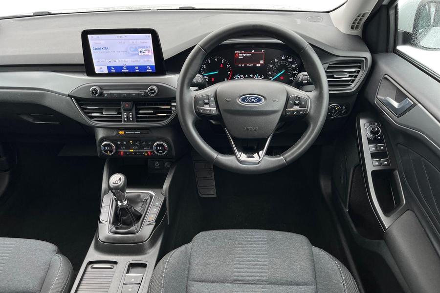 Ford FOCUS Photo autoimg-e406a07d7b9a52711b0359f1bf498bc2bf97bc59.jpg