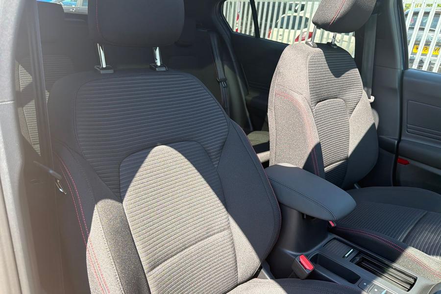 Ford Focus Photo autoimg-e4084237e799f3f3f0e8f4002b0ed9d33411ff6b.jpg