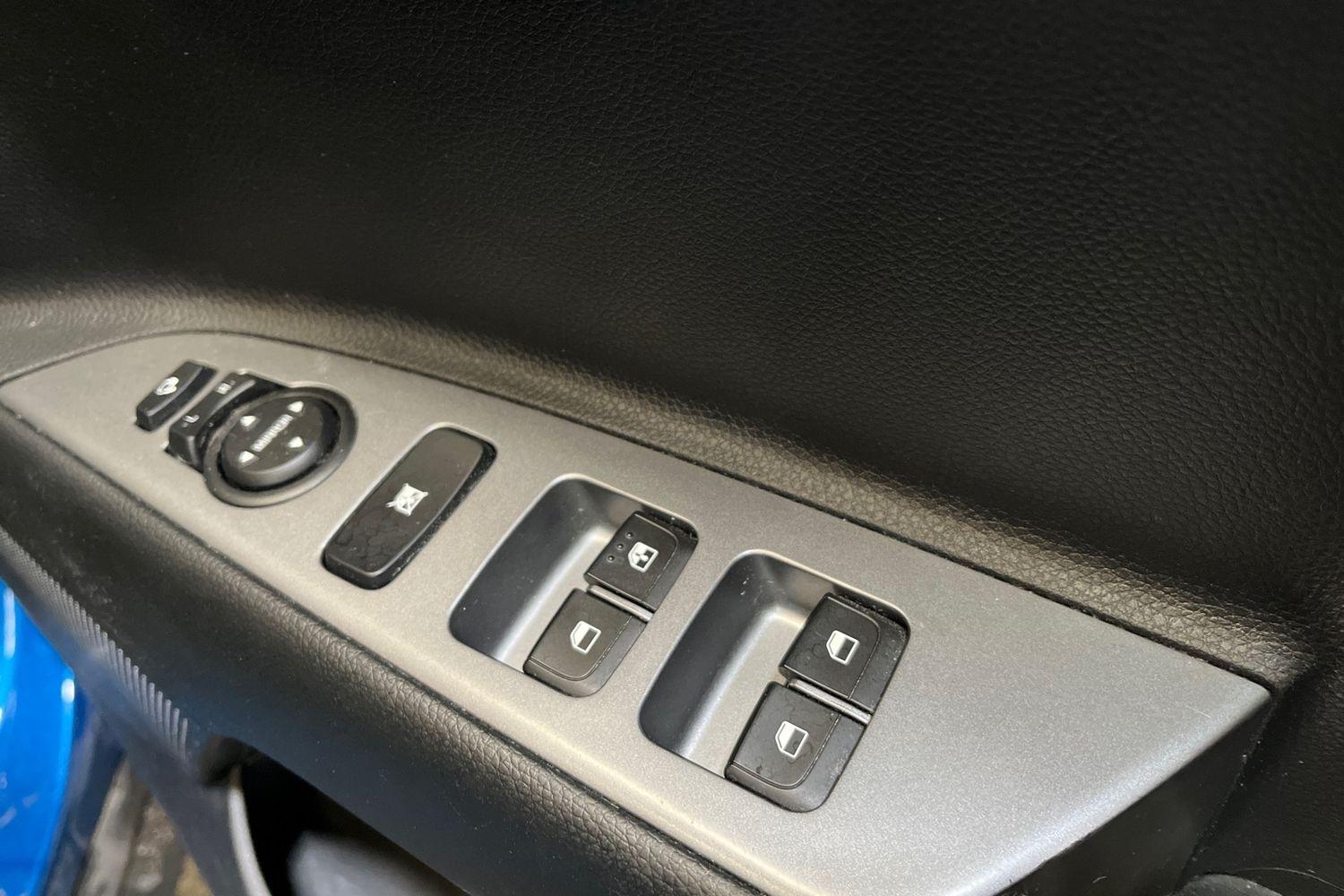 Kia STONIC Photo 15