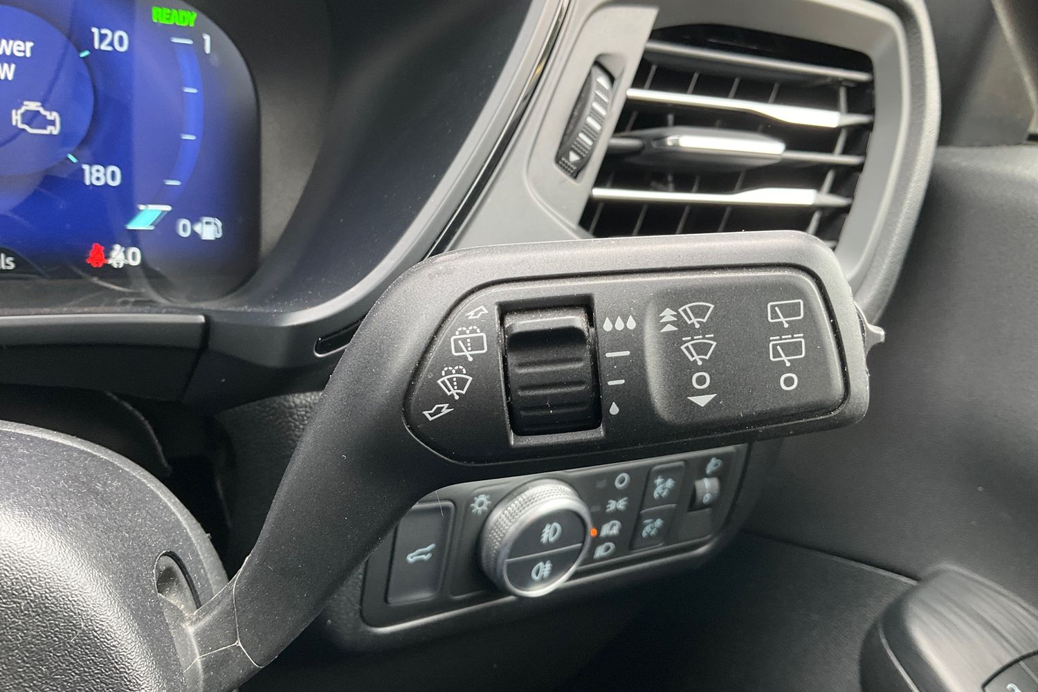 Ford Kuga Photo 14