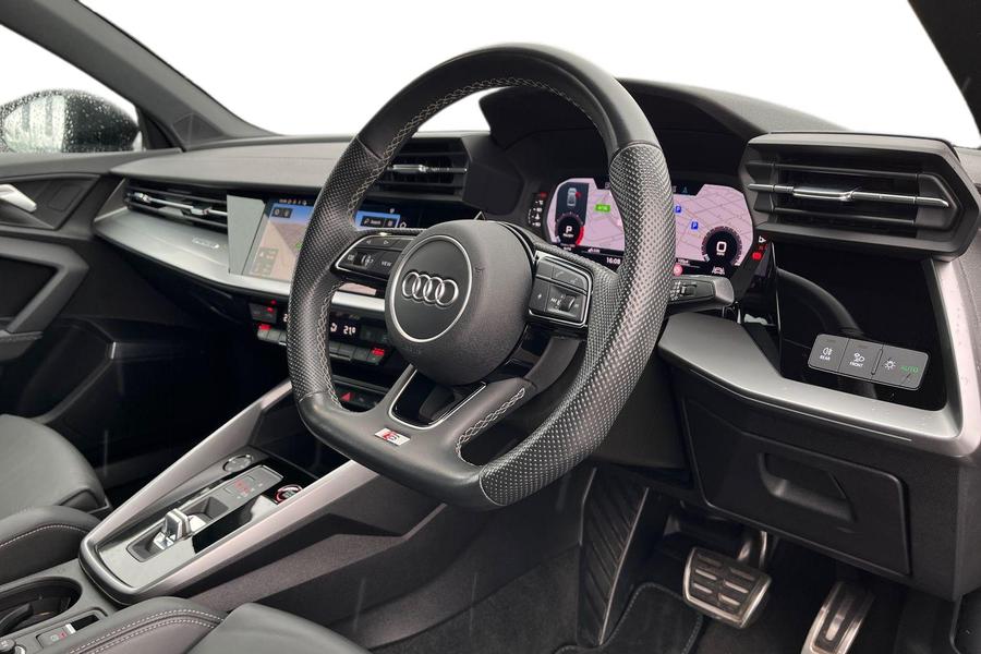 Audi S3 Photo autoimg-e40e93e3d80c119145c6661c96447ee859bff678.jpg