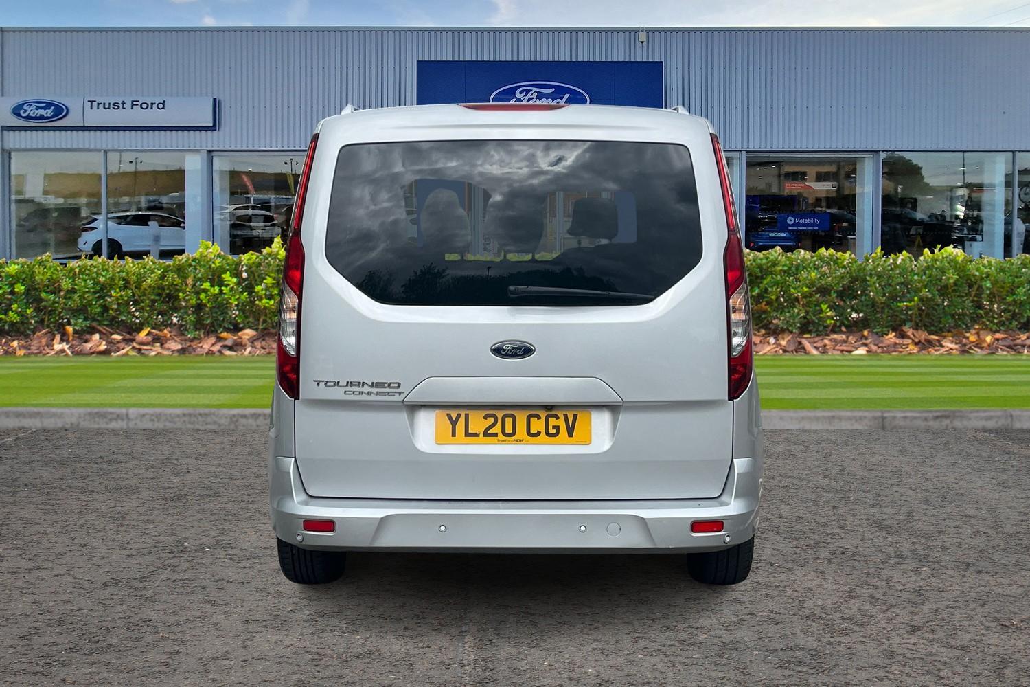 Ford GRAND TOURNEO CONNECT Photo 6