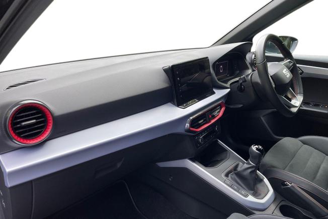 SEAT Arona Photo 2