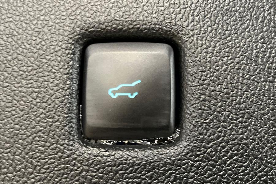 Ford KUGA Photo autoimg-e415cd604c8a2e64abd5e3ac863f297391acf6b4.jpg