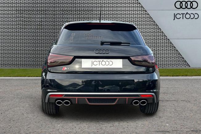 AUDI S1 Photo 7