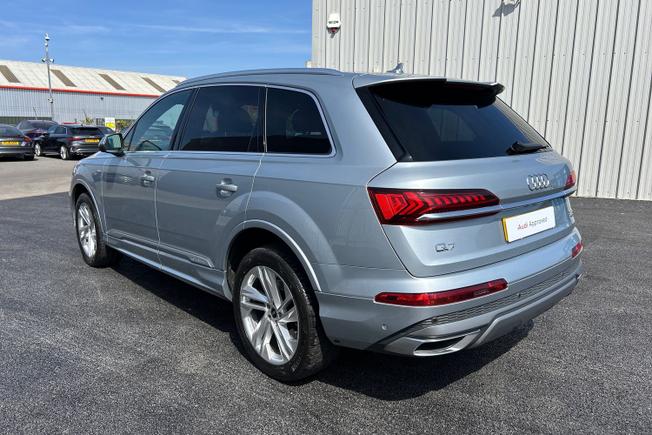 Audi Q7 Photo 23