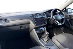 VOLKSWAGEN Tiguan Allspace Photo 2