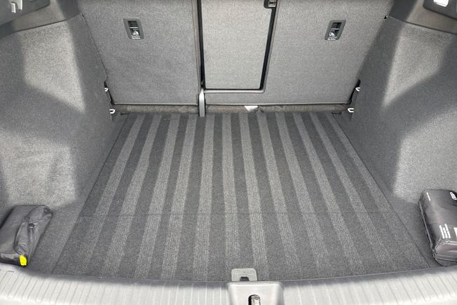 Audi Q4 Photo 12