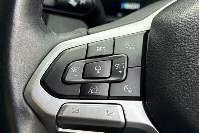 VOLKSWAGEN Amarok Photo 16