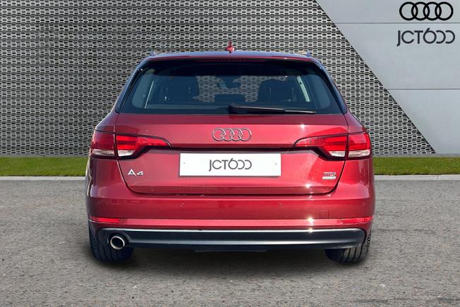 AUDI A4 Avant Photo 7