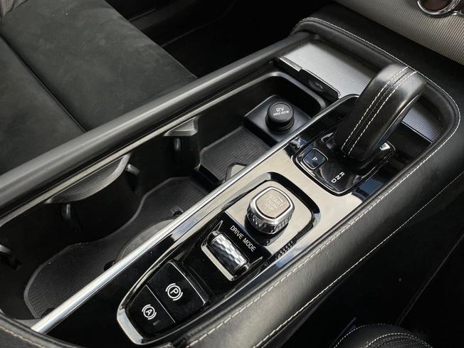 VOLVO Xc90 Photo 46