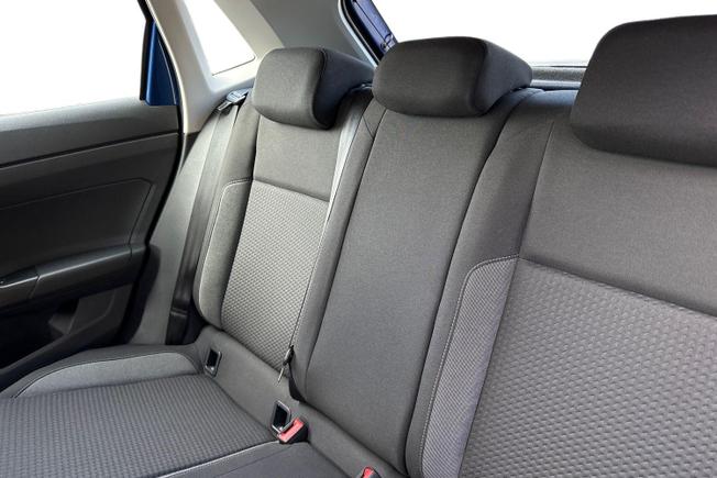 VOLKSWAGEN Polo Photo 9
