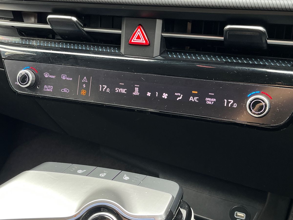 Kia EV6 Photo 12