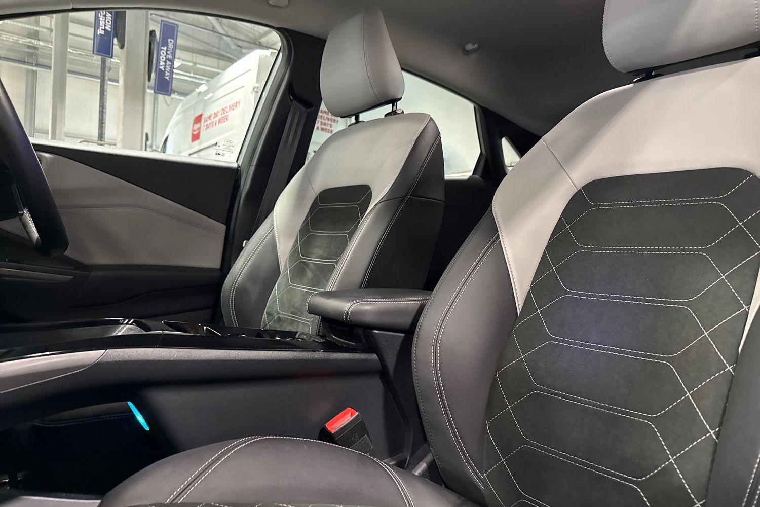 Ford Puma Gen-E Photo 18