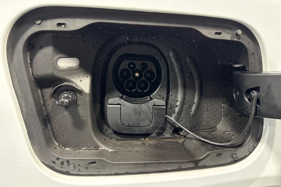 Ford Explorer Photo autoimg-e4283c3ce7189134c8a6e8712983b29d708adf09.jpg