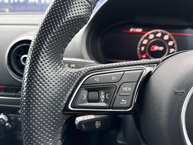 AUDI S3 Photo 16