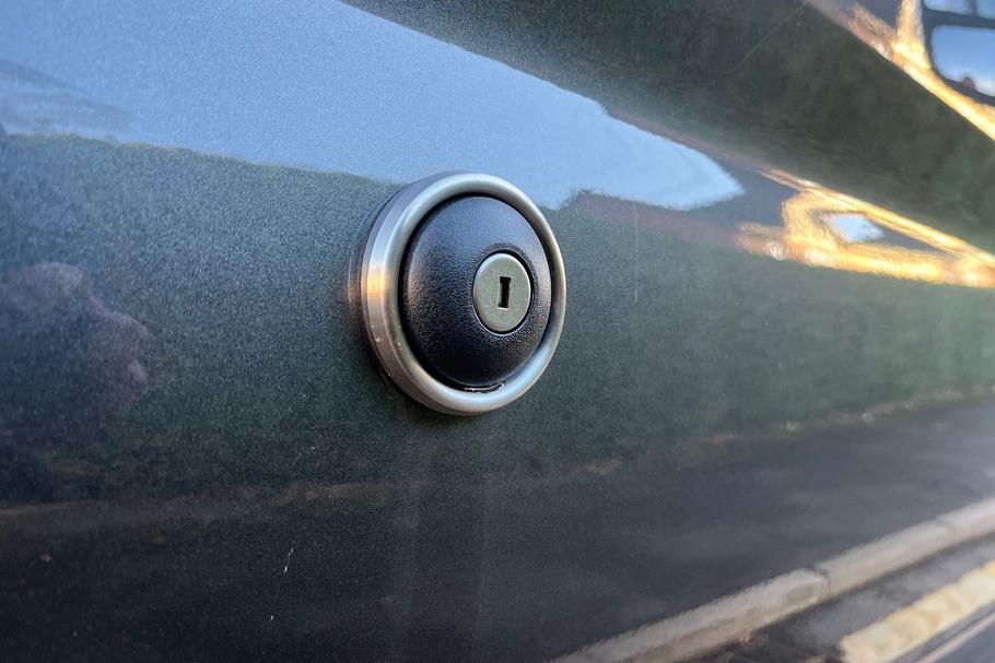 Used FORD E-TRANSIT MJ75CVC 26