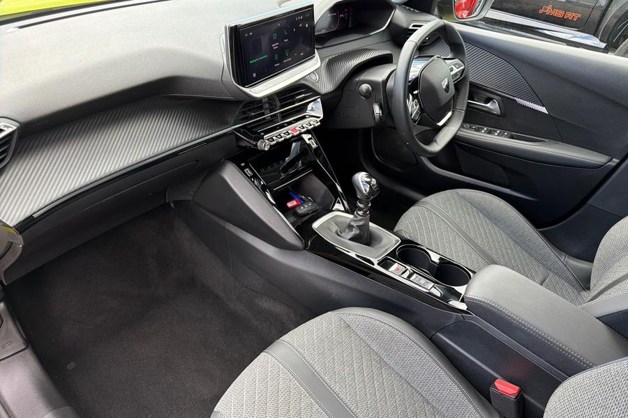 Peugeot 208 Photo autoimg-e42de8451fd20660521aee0752375e0c3f3178c0.jpg