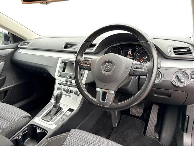 VOLKSWAGEN CC Photo 6