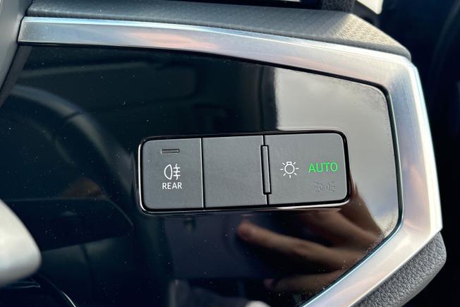 AUDI Q3 Photo 23