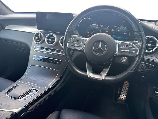 MERCEDES-BENZ GLC Photo 11