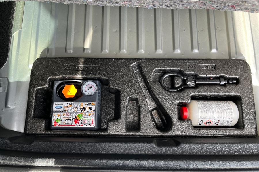 Ford ECOSPORT Photo autoimg-e4334ff4583fc35815089b295b925774c0b85935.jpg