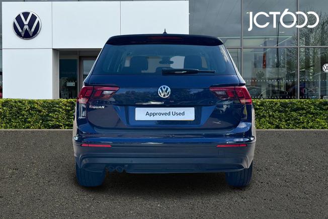 VOLKSWAGEN Tiguan Photo 7
