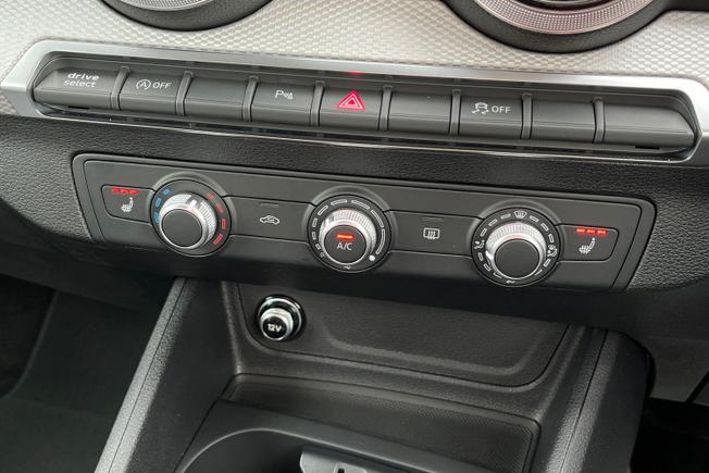 AUDI Q2 Photo 31