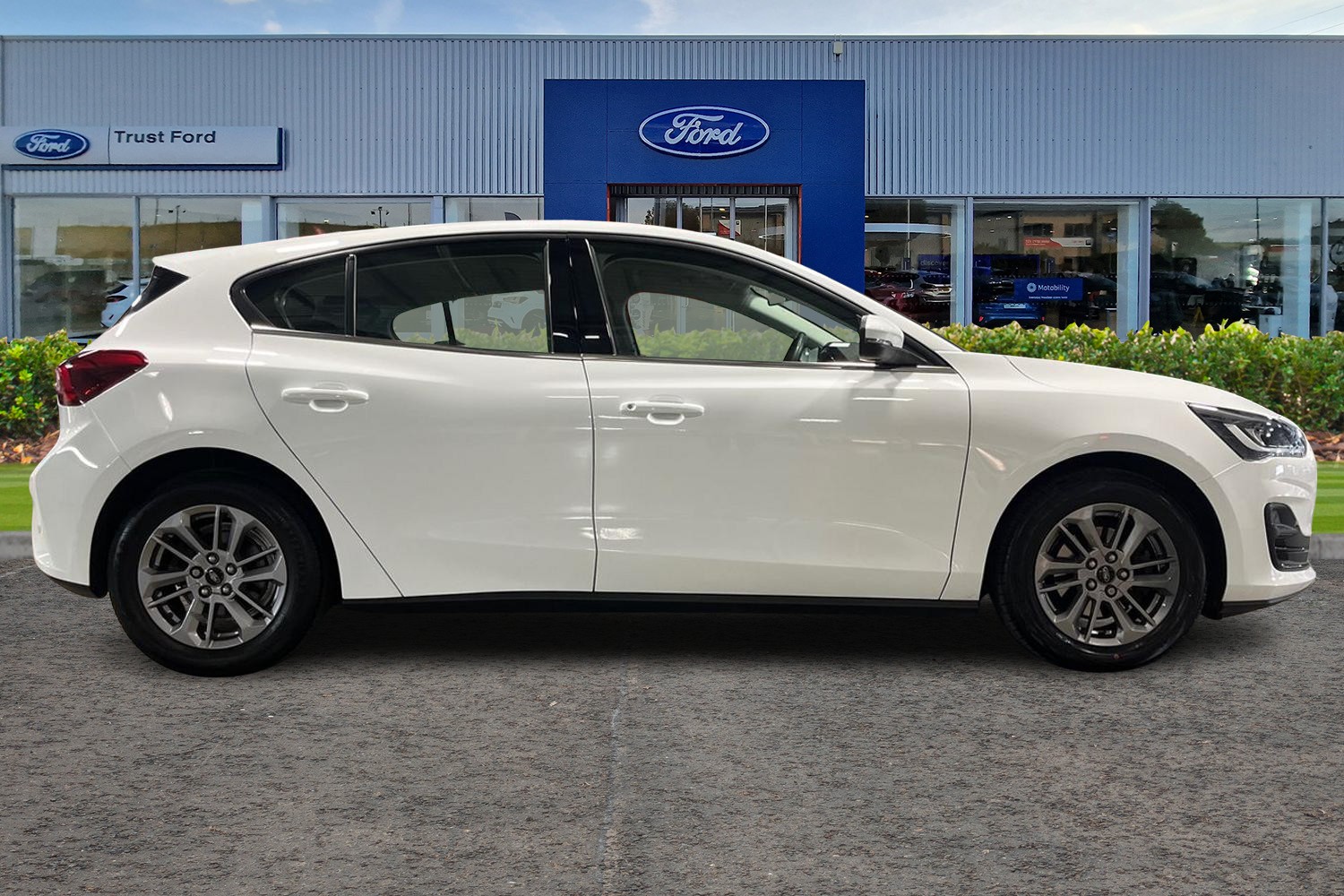 Ford FOCUS Photo 2