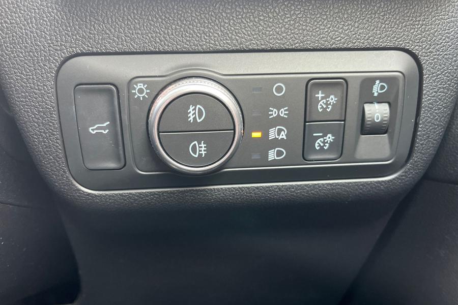 Ford KUGA Photo autoimg-e43f11f69dea07b94c943af41d00c693c38dddb5.jpg
