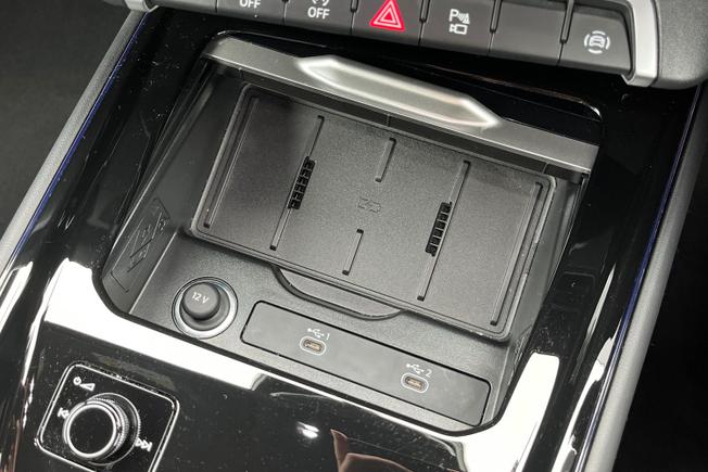 AUDI Q3 Photo 30