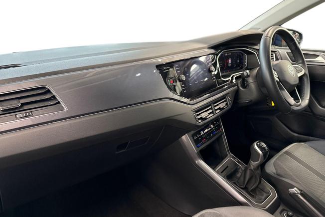 Volkswagen Polo Photo 2