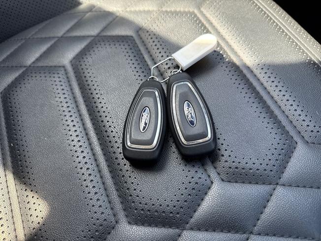 FORD Focus Photo 45
