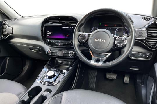 Kia Soul Photo autoimg-e44cfde9e5711d725c527facff8ff39b00f68328.jpg