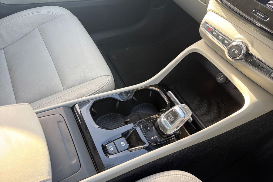 Volvo XC40 Photo autoimg-e44f87094173a51b76062315450f961df8e10339.jpg