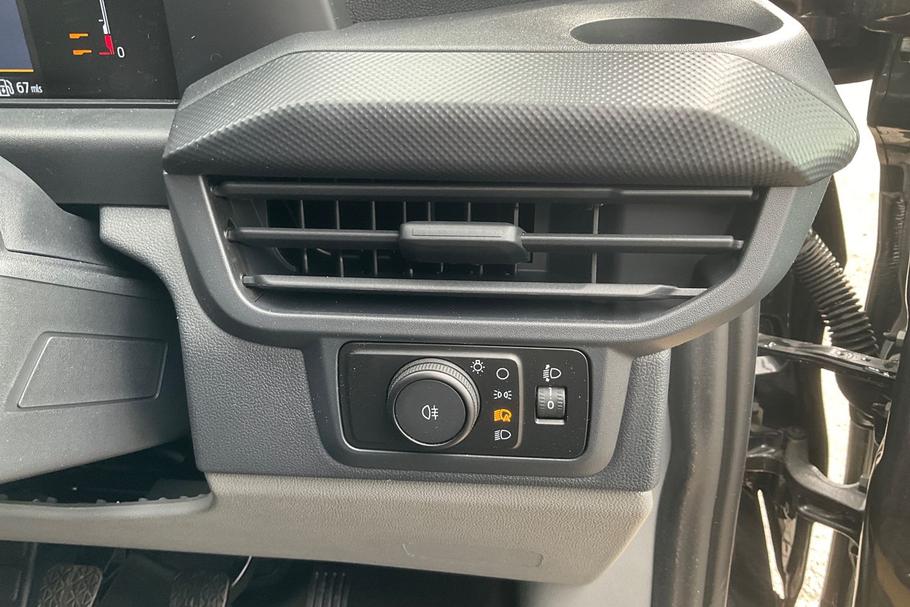 Used Ford TRANSIT CUSTOM YB26OZC 25
