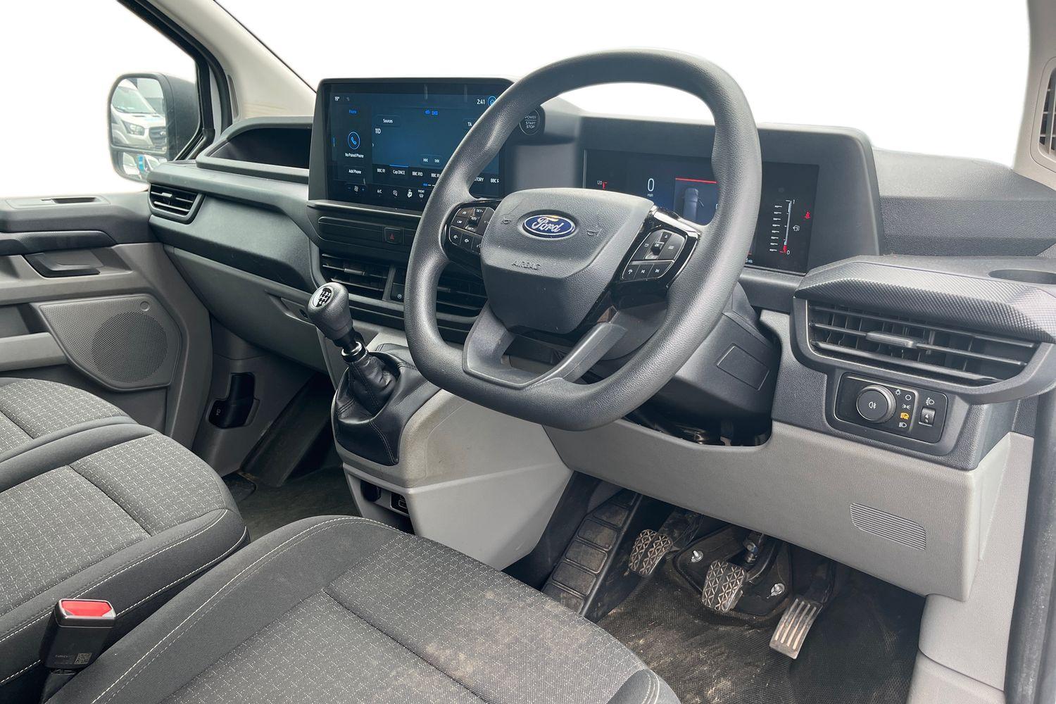 Ford TRANSIT CUSTOM Photo 13