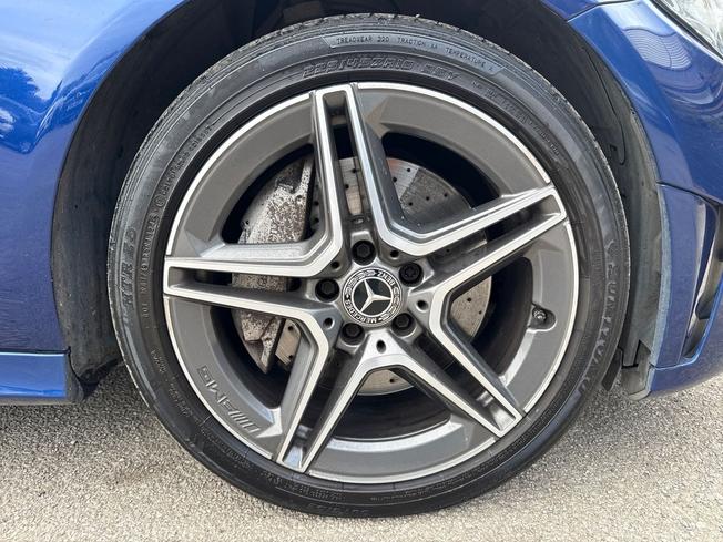 MERCEDES-BENZ C Class Photo 30