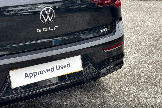 VOLKSWAGEN Golf Photo 21
